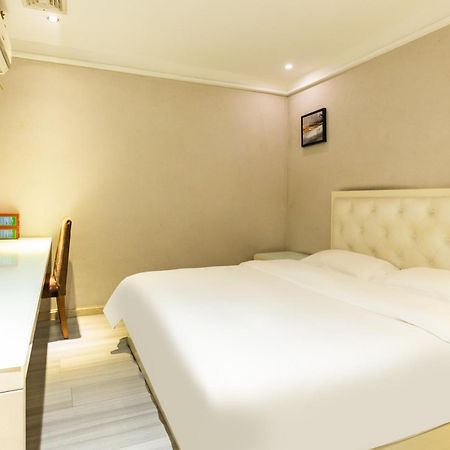 Kaiserdom Hotel Baiyun Airport-24-Hour Airport-Free Shuttle Bus Guangzhou Exterior photo