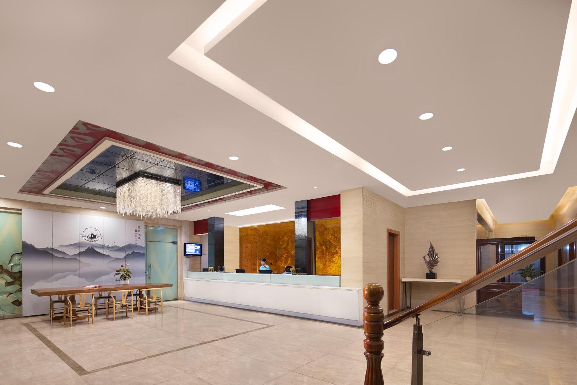 Kaiserdom Hotel Baiyun Airport-24-Hour Airport-Free Shuttle Bus Guangzhou Exterior photo