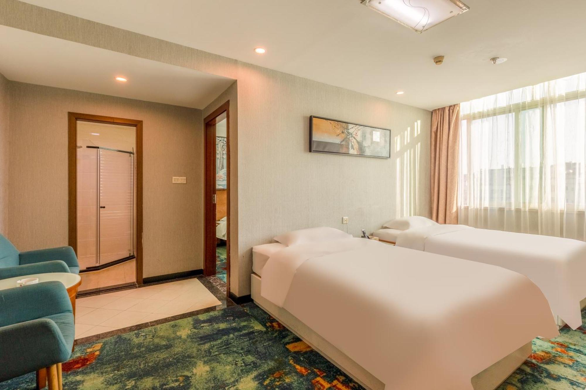 Kaiserdom Hotel Baiyun Airport-24-Hour Airport-Free Shuttle Bus Guangzhou Exterior photo