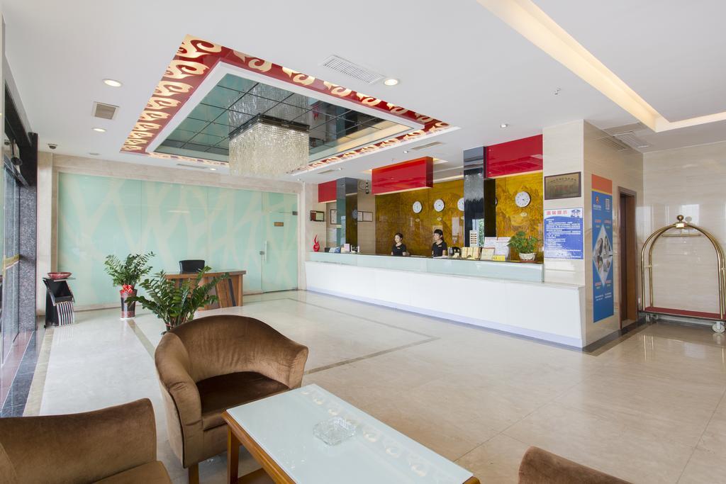 Kaiserdom Hotel Baiyun Airport-24-Hour Airport-Free Shuttle Bus Guangzhou Exterior photo